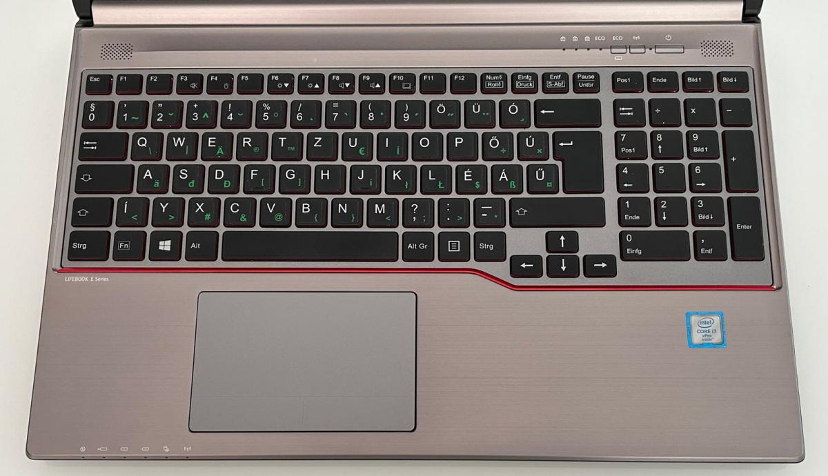Fujitsu Lifebook E756
